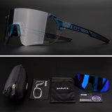 Photochromic Cycling Glasses