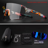 Photochromic Cycling Glasses