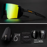 Photochromic Cycling Glasses